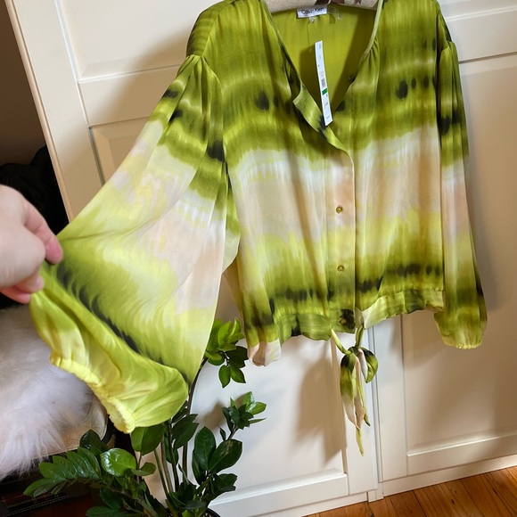 CK spring green bubble sleeve blouse_L - Picture 2 of 6